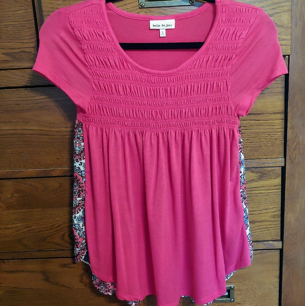 🌸3/$25 - Belle du jour Top🌸